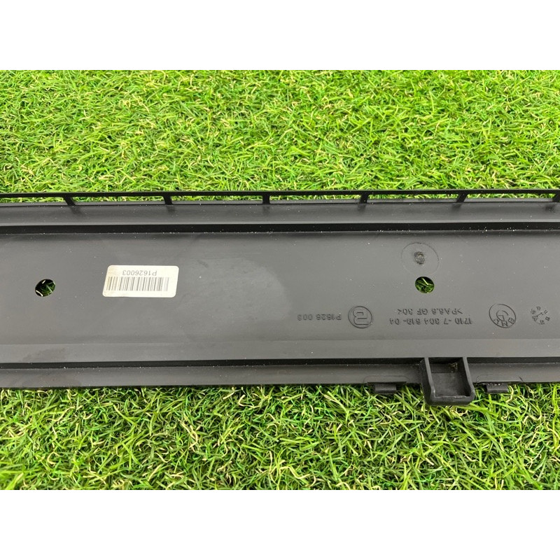 Рамка радиатора (кузов и элементы) BMW 5-series Gran Turismo F07 2011 3.0 N55B30 17517804619