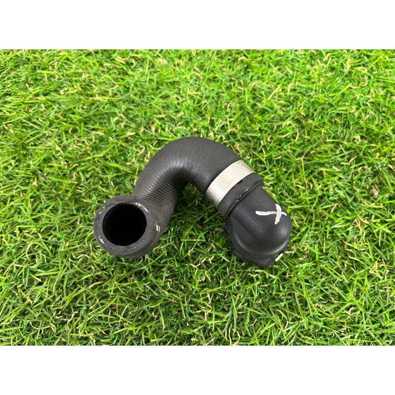 Патрубок (система охлаждения) BMW 7-series F02 2011 4.4 N63 17227575390