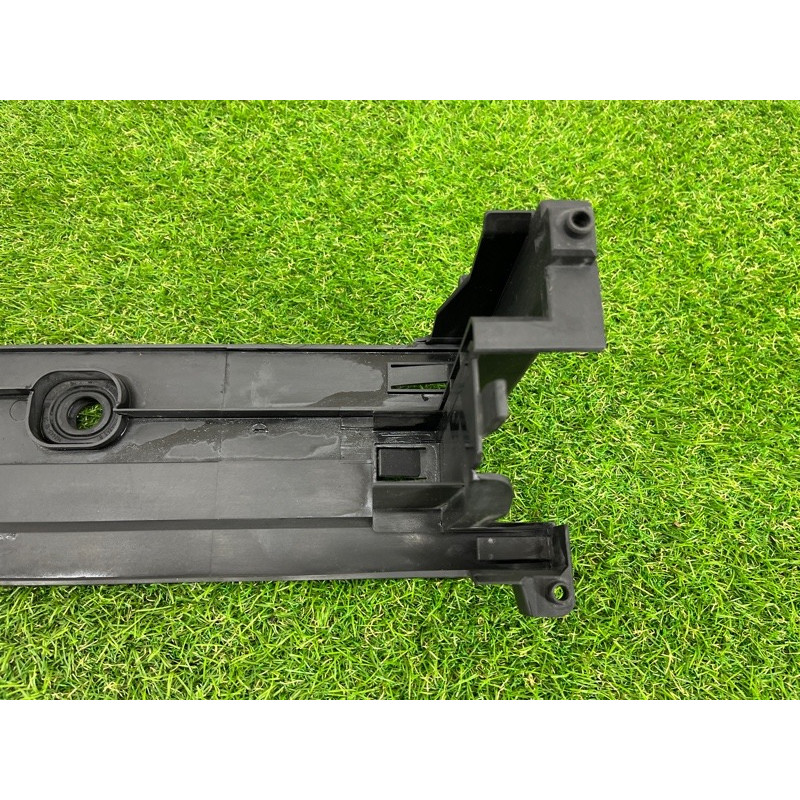 Рамка радиатора (кузов и элементы) BMW 5-series Gran Turismo F07 2011 3.0 N55B30 17117639071