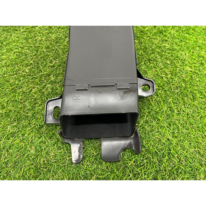 Воздуховод тормозов (кузов и элементы) BMW 7-series F02 2011 4.4 N63 51747184156