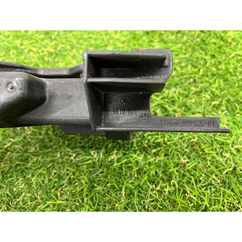 Кронштейн радиатора гидроусилителя (кронштейны двигателя) BMW 7-series F02 2011 4.4 N63 17117576829