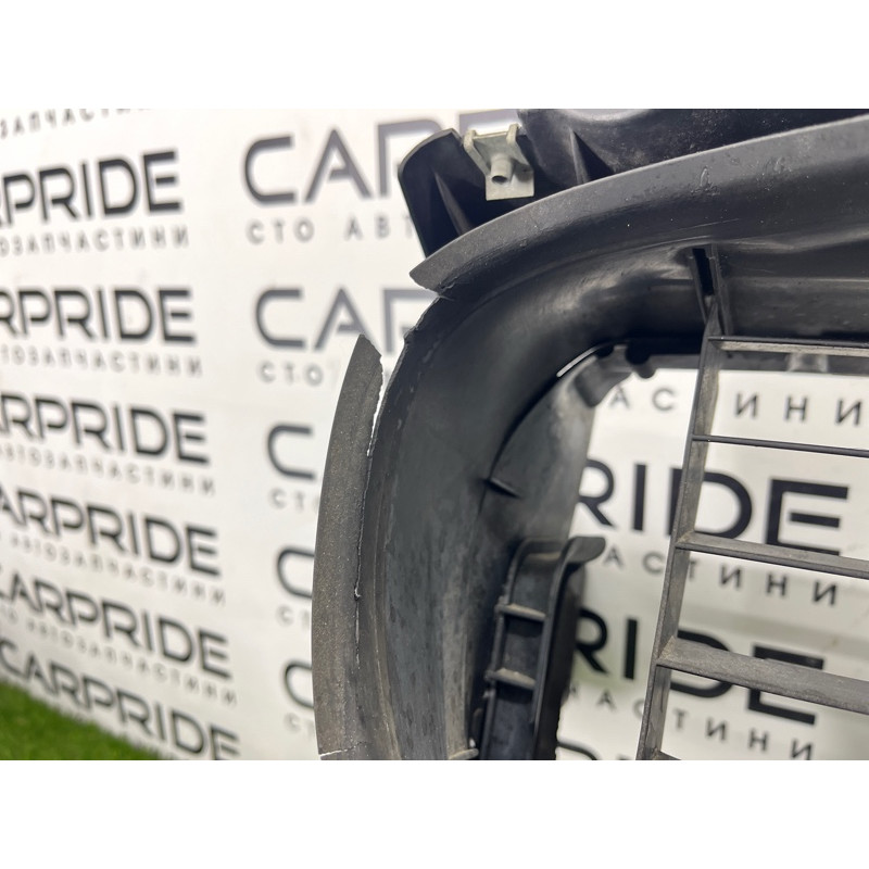 Диффузор радиатора (кузов и элементы) BMW 7-series F02 2011 4.4 N63 51747183854