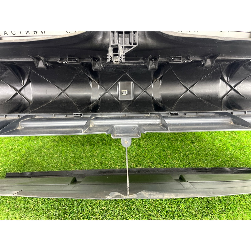 Диффузор радиатора (кузов и элементы) BMW 7-series F02 2011 4.4 N63 51747183854