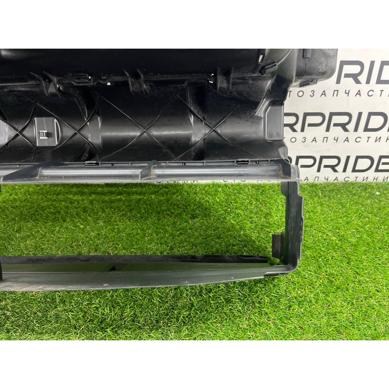 Диффузор радиатора (кузов и элементы) BMW 7-series F02 2011 4.4 N63 51747183854