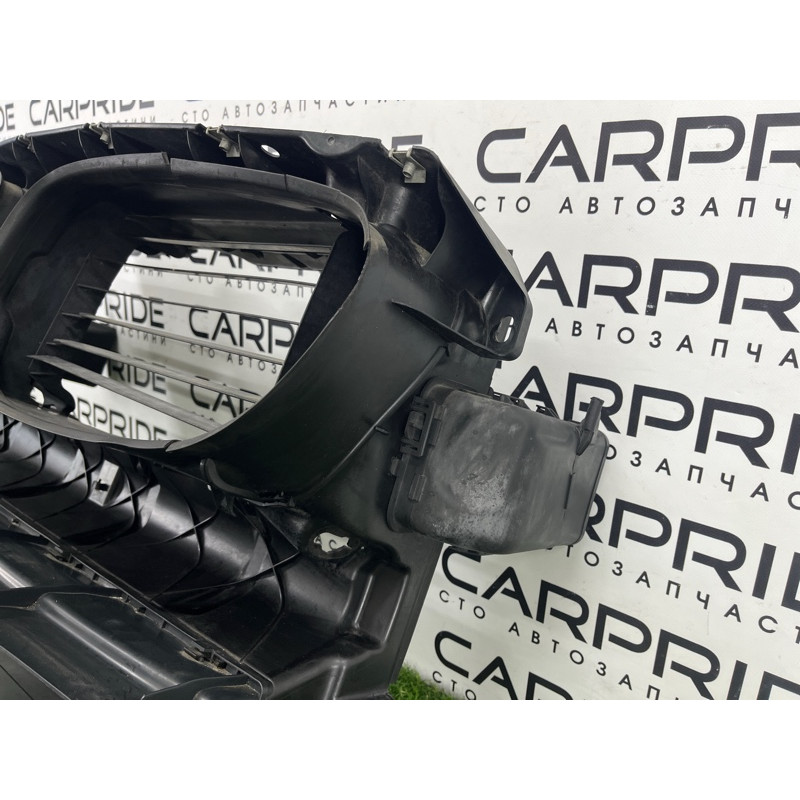 Диффузор радиатора (кузов и элементы) BMW 7-series F02 2011 4.4 N63 51747183854