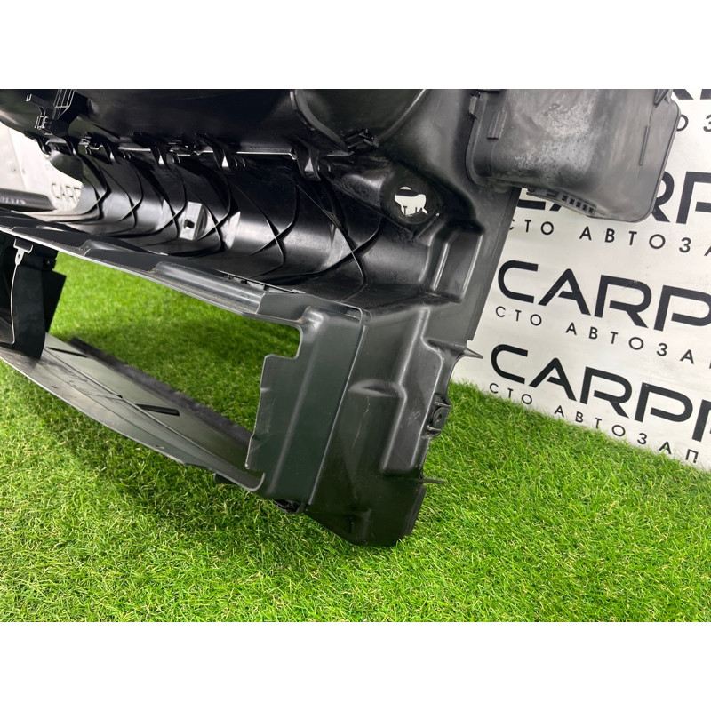 Диффузор радиатора (кузов и элементы) BMW 7-series F02 2011 4.4 N63 51747183854