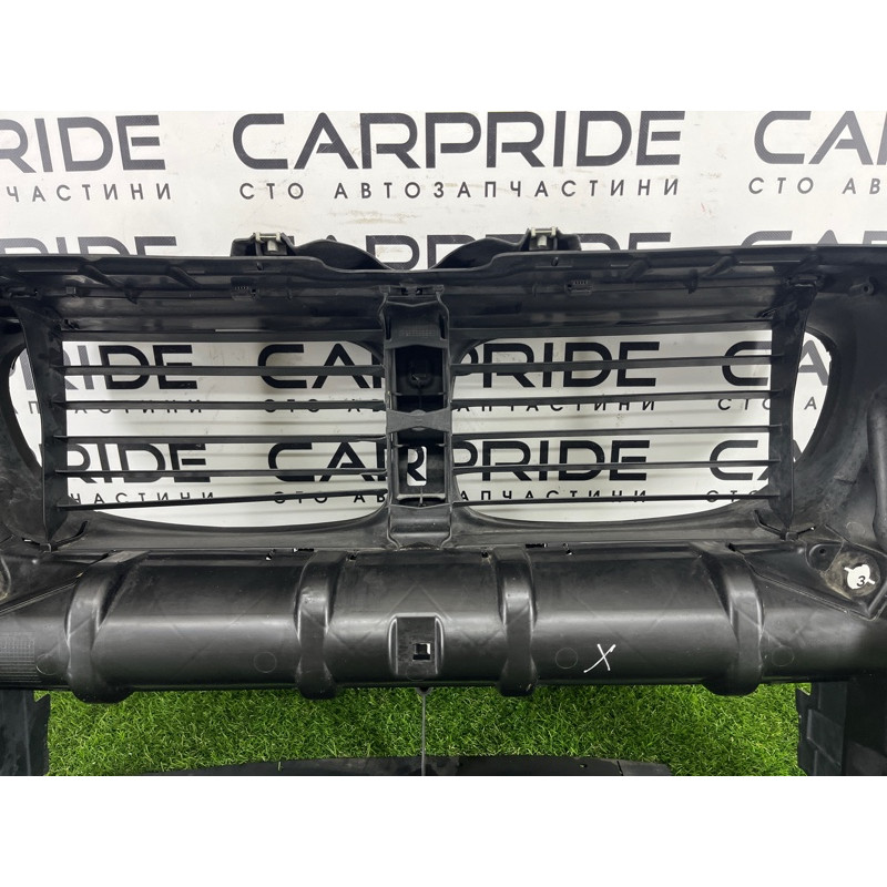 Диффузор радиатора (кузов и элементы) BMW 7-series F02 2011 4.4 N63 51747183854