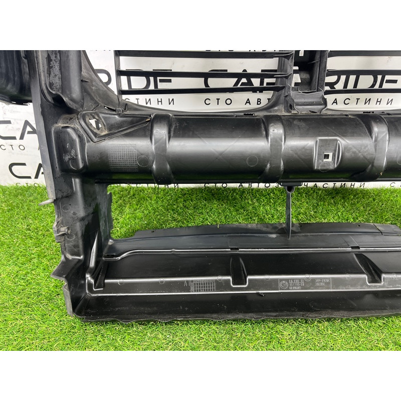 Диффузор радиатора (кузов и элементы) BMW 7-series F02 2011 4.4 N63 51747183854