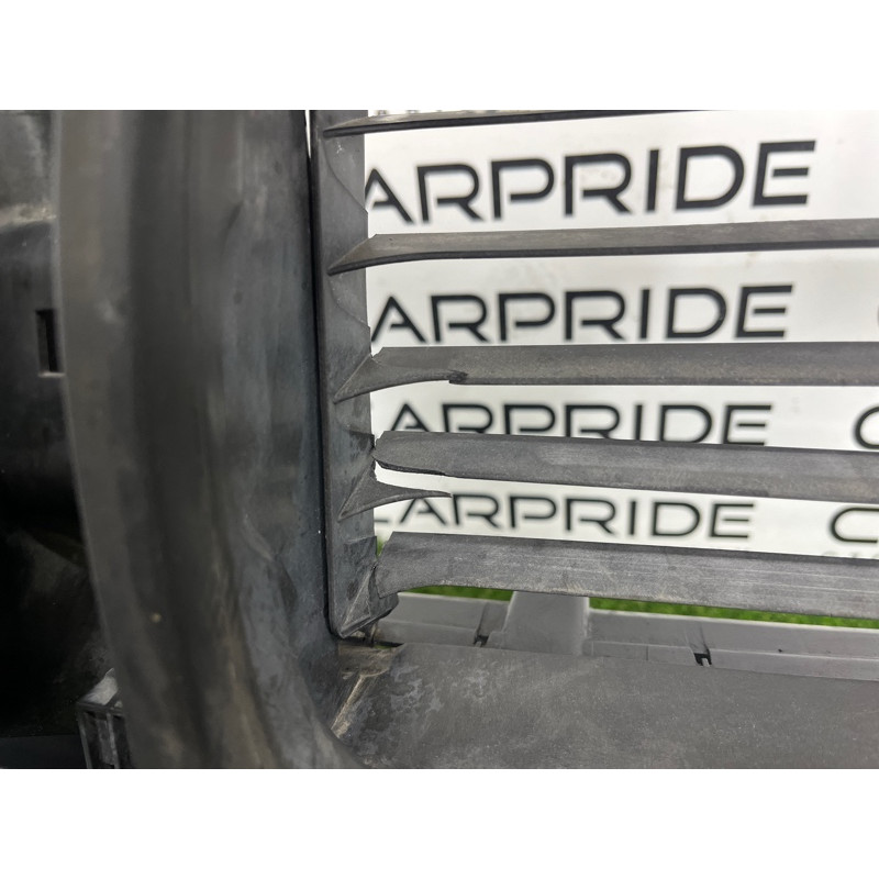 Диффузор радиатора (кузов и элементы) BMW 7-series F02 2011 4.4 N63 51747183854