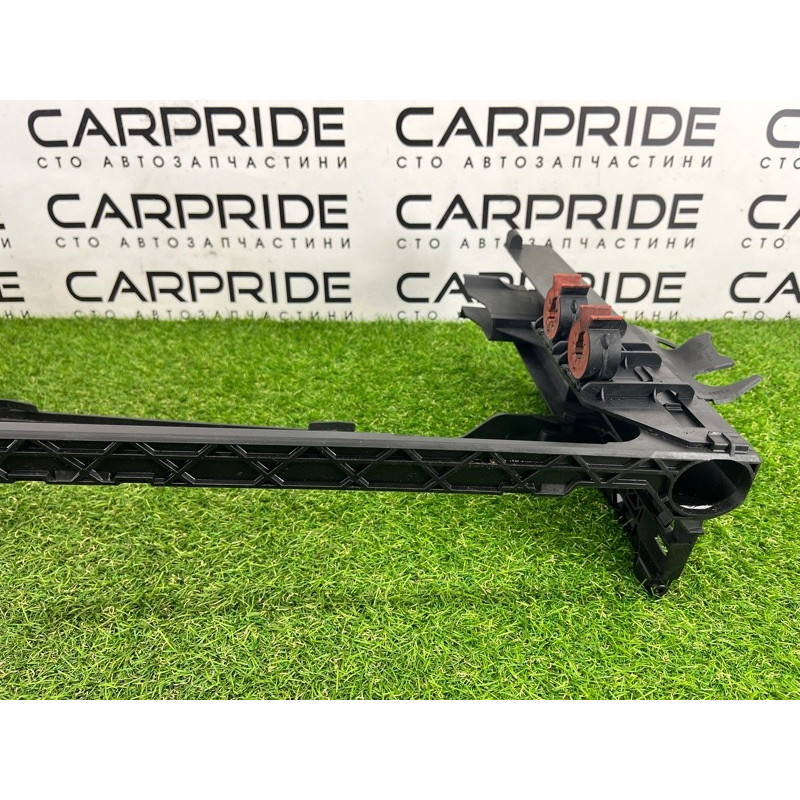 Рамка радиатора (кузов и элементы) BMW 5-series Gran Turismo F07 2011 3.0 N55B30 17117804617