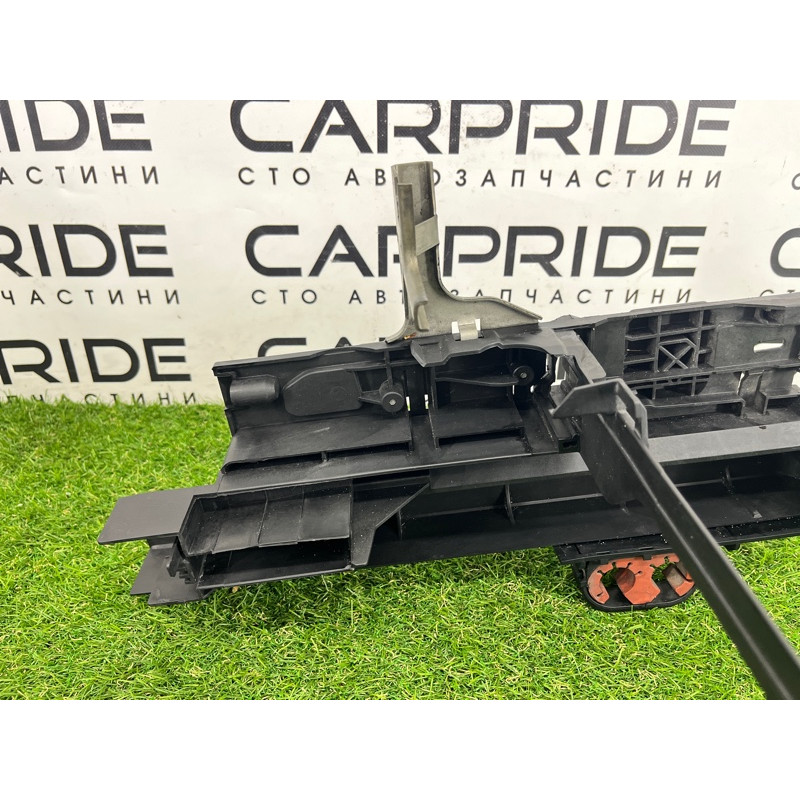 Рамка радиатора (кузов и элементы) BMW 5-series Gran Turismo F07 2011 3.0 N55B30 17117804617