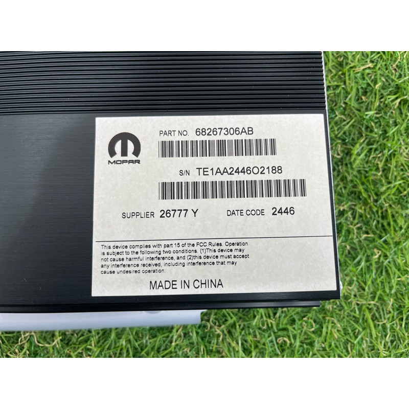 Усилитель звука (электрика) Jeep Grand Cherokee WK2 2017 68267306AB