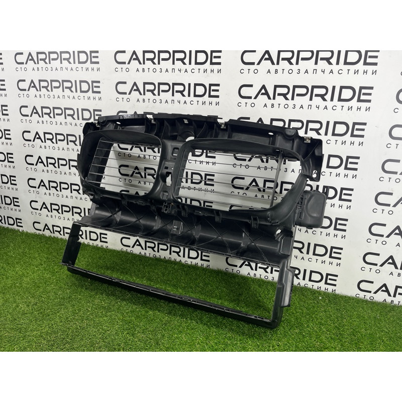 Диффузор радиатора (кузов и элементы) BMW 5-series Gran Turismo F07 2011 3.0 N55B30 51747200765