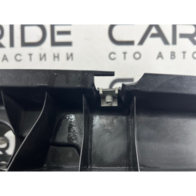 Диффузор радиатора (кузов и элементы) BMW 5-series Gran Turismo F07 2011 3.0 N55B30 51747200765