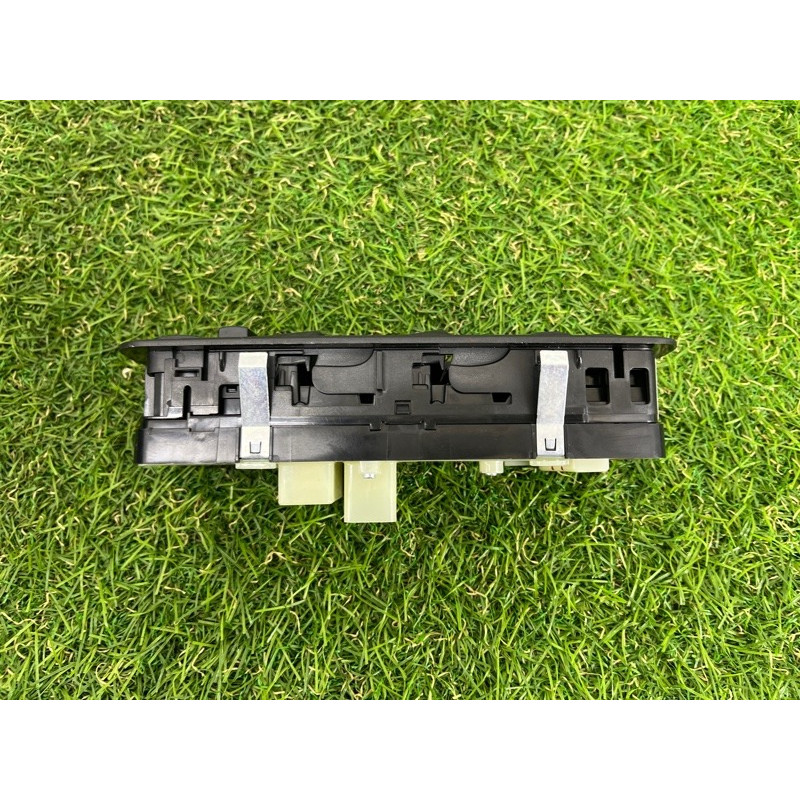 Блок кнопок стеклоподъемников (электрика / кнопки) Jeep Grand Cherokee WK2 2017 68319802AA