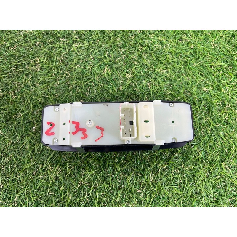 Блок кнопок стеклоподъемников (электрика / кнопки) Jeep Grand Cherokee WK2 2017 68319802AA