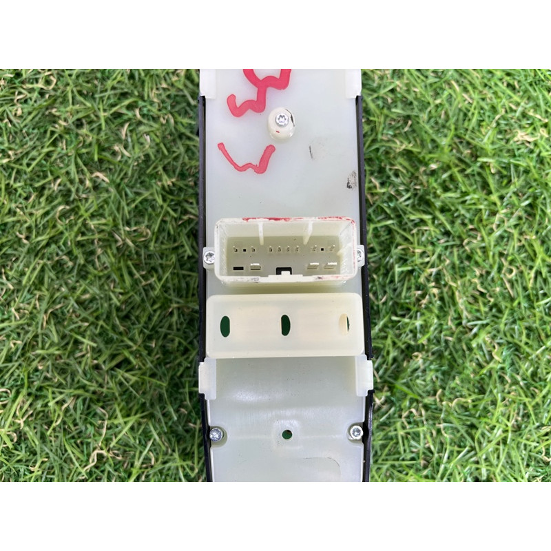 Блок кнопок стеклоподъемников (электрика / кнопки) Jeep Grand Cherokee WK2 2017 68319802AA