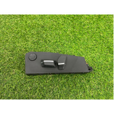 Кнопка регулировки сиденья