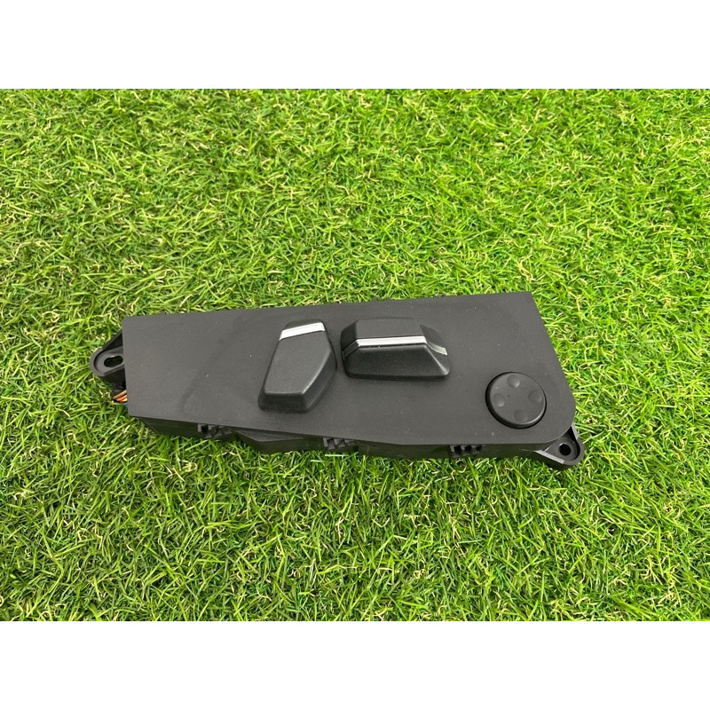 Кнопка регулировки сиденья (электрика / кнопки) BMW 5-series Gran Turismo F07 2011 3.0 N55B30 61319275077