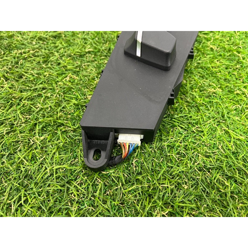 Кнопка регулировки сиденья (электрика / кнопки) BMW 5-series Gran Turismo F07 2011 3.0 N55B30 61319275077