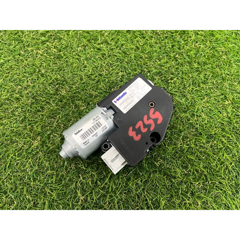 Мотор люка (электрика) Volkswagen Touareg NF 2012 3.6 CGRA 7P0959591C