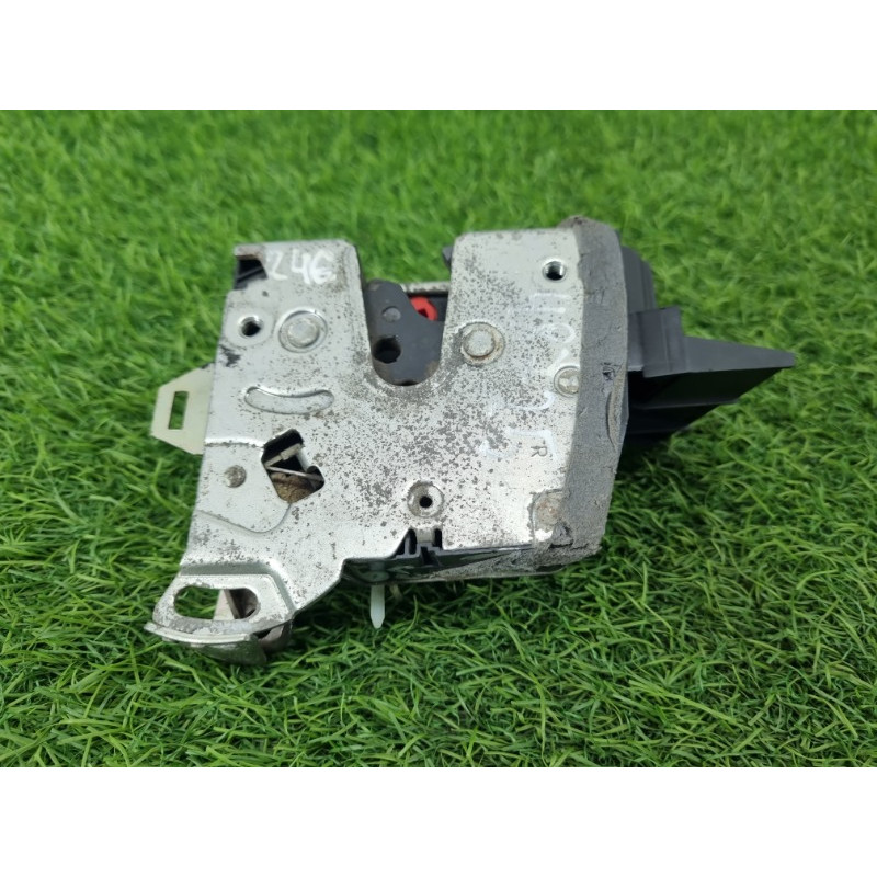 Замок двери (кузов и элементы) BMW 5-series E39 8166246