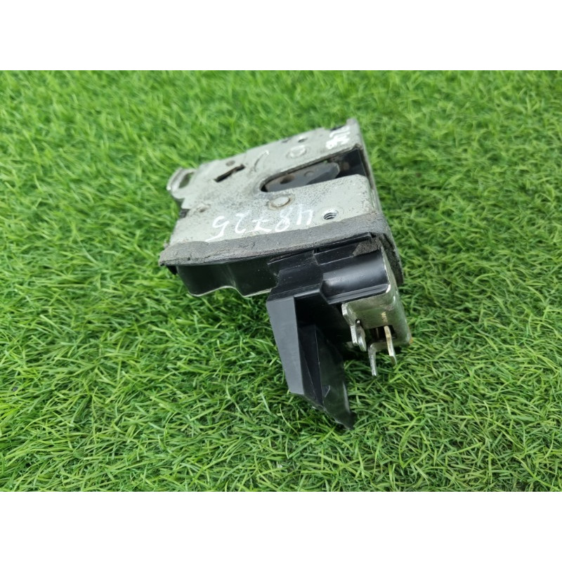 Замок двери (кузов и элементы) BMW 5-series E39 8166246