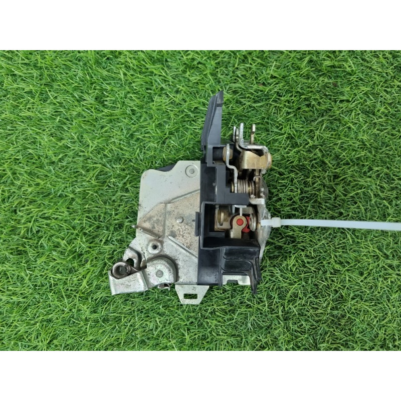 Замок двери (кузов и элементы) BMW 5-series E39 8166246