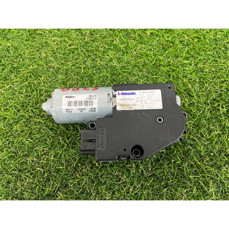 Мотор люка (электрика) Volkswagen Touareg NF 2012 3.6 CGRA 7P0959591D