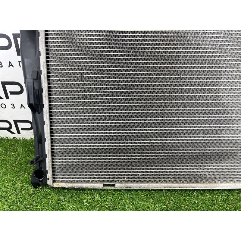 Радіатор охолодження (система охолодження) BMW 3-series E93 2008 3.0 N54 17117788903