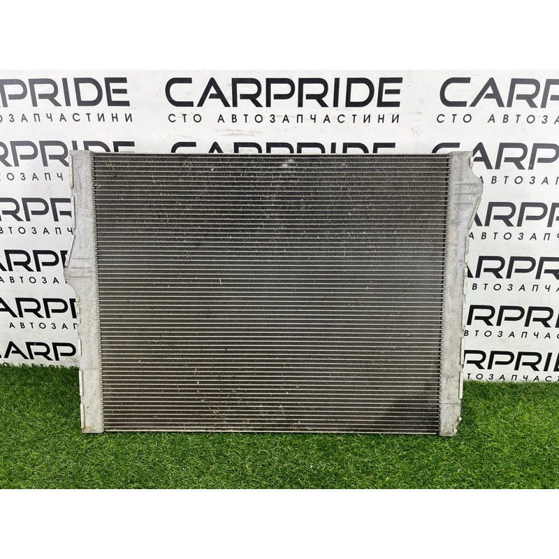 Радиатор охлаждения (система охлаждения) BMW 7-series F02 2011 4.4 N63 17117570094