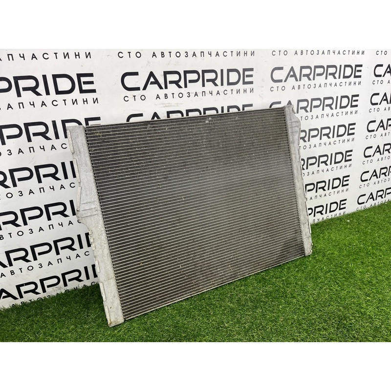 Радиатор охлаждения (система охлаждения) BMW 7-series F02 2011 4.4 N63 17117570094