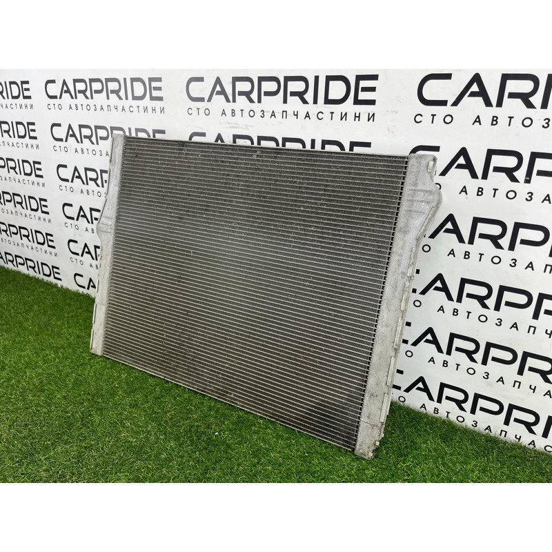 Радиатор охлаждения (система охлаждения) BMW 7-series F02 2011 4.4 N63 17117570094