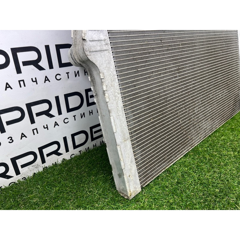 Радиатор охлаждения (система охлаждения) BMW 7-series F02 2011 4.4 N63 17117570094