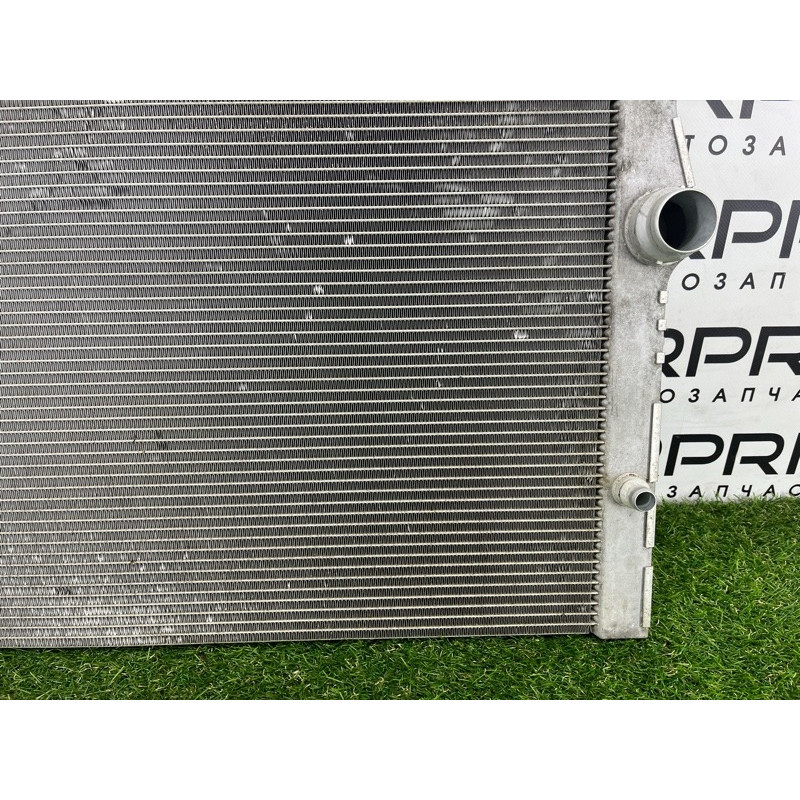 Радиатор охлаждения (система охлаждения) BMW 7-series F02 2011 4.4 N63 17117570094