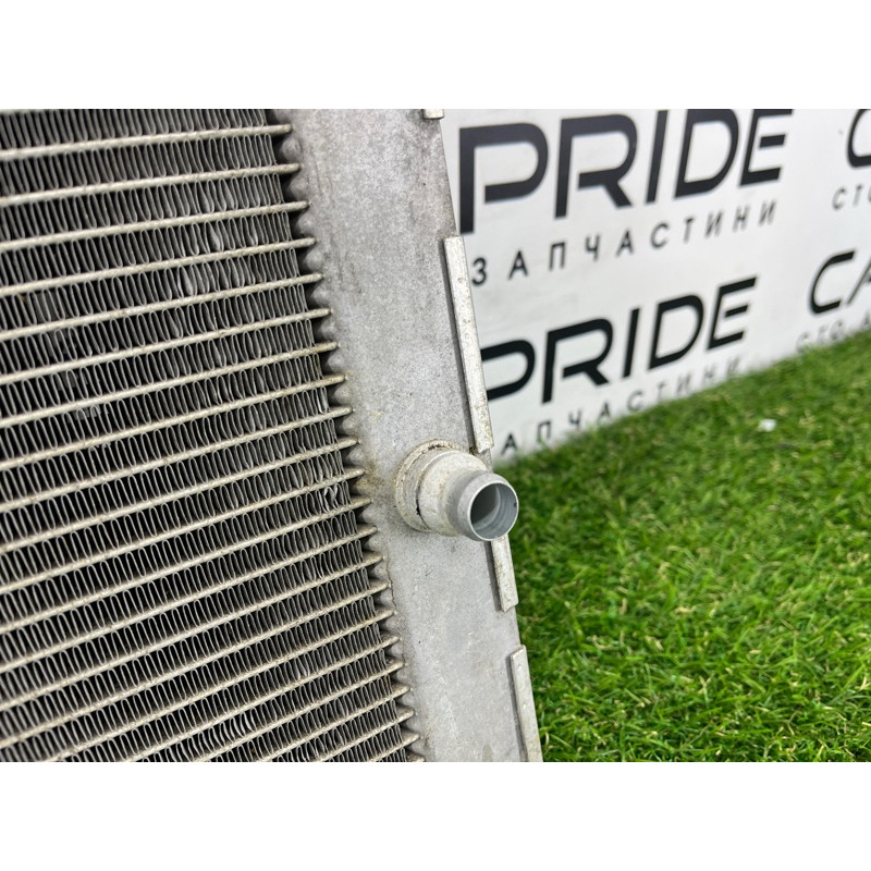 Радиатор охлаждения (система охлаждения) BMW 7-series F02 2011 4.4 N63 17117570094