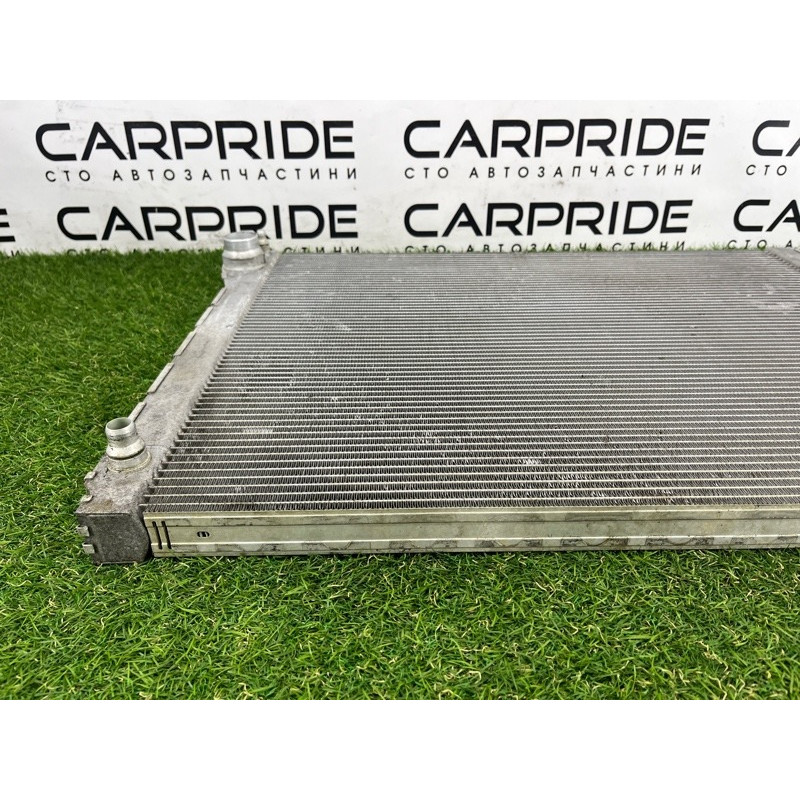 Радиатор охлаждения (система охлаждения) BMW 7-series F02 2011 4.4 N63 17117570094