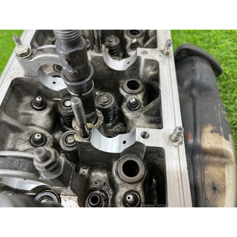 Головка блока цилиндров (двигатель и элементы) AUDI A6 C5 2001 2.5 AKE 059103373