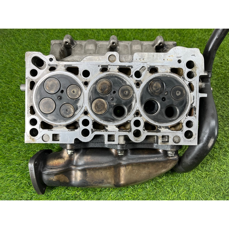 Головка блока цилиндров (двигатель и элементы) AUDI A6 C5 2001 2.5 AKE 059103373