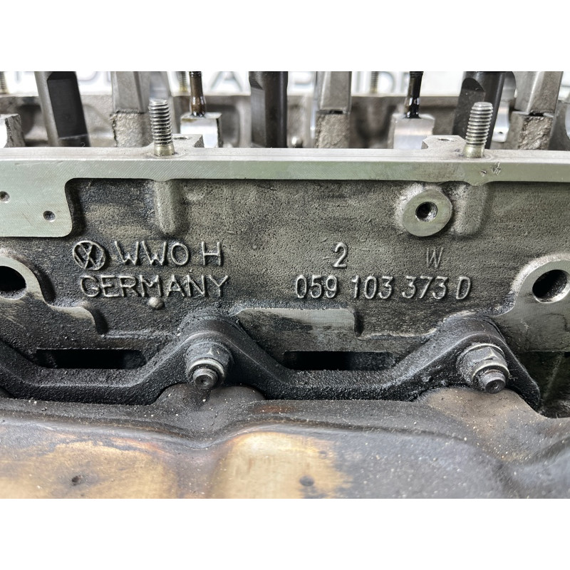 Головка блока цилиндров (двигатель и элементы) AUDI A6 C5 2001 2.5 AKE 059103373