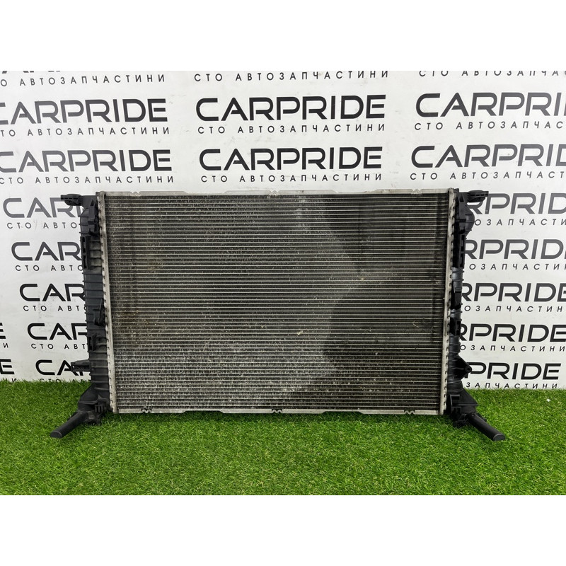 Радиатор охлаждения (система охлаждения) AUDI Q5 8R 2012 3.2 CALB 8K0121251AA