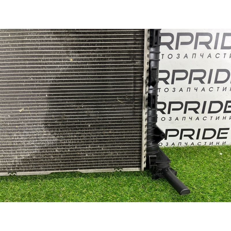 Радиатор охлаждения (система охлаждения) AUDI Q5 8R 2012 3.2 CALB 8K0121251AA