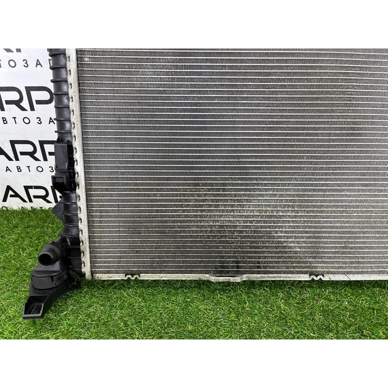 Радиатор охлаждения (система охлаждения) AUDI Q5 8R 2012 3.2 CALB 8K0121251AA