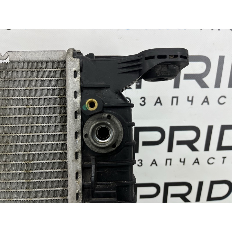 Радиатор охлаждения (система охлаждения) AUDI Q5 8R 2012 3.2 CALB 8K0121251AA