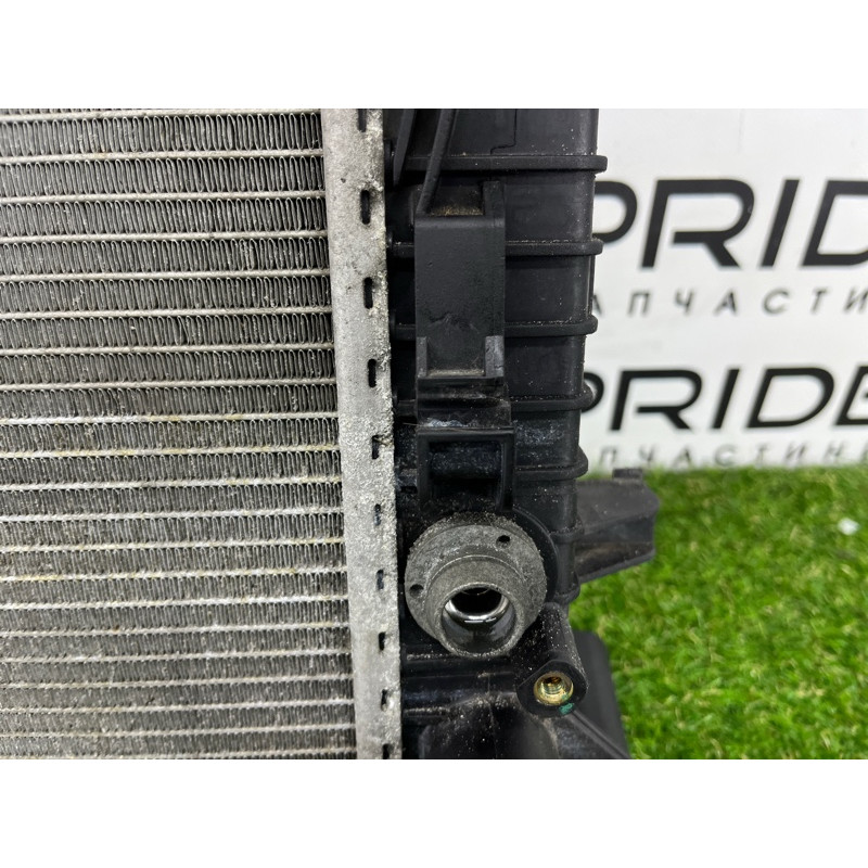 Радиатор охлаждения (система охлаждения) AUDI Q5 8R 2012 3.2 CALB 8K0121251AA