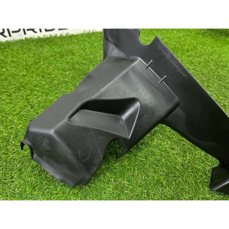 Воздуховод радиатора (кузов и элементы) Volkswagen Touareg NF 2012 3.6 CGRA 7P6121293G