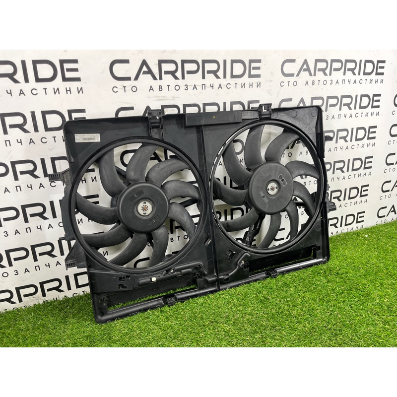 Вентилятор охлаждения радиатора (система охлаждения) AUDI Q5 8R 2012 3.2 CALB 8K0121207A