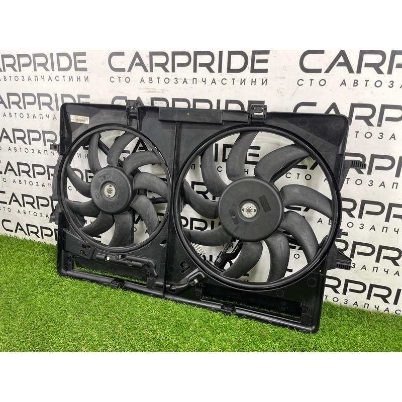 Вентилятор охлаждения радиатора (система охлаждения) AUDI Q5 8R 2012 3.2 CALB 8K0121207A