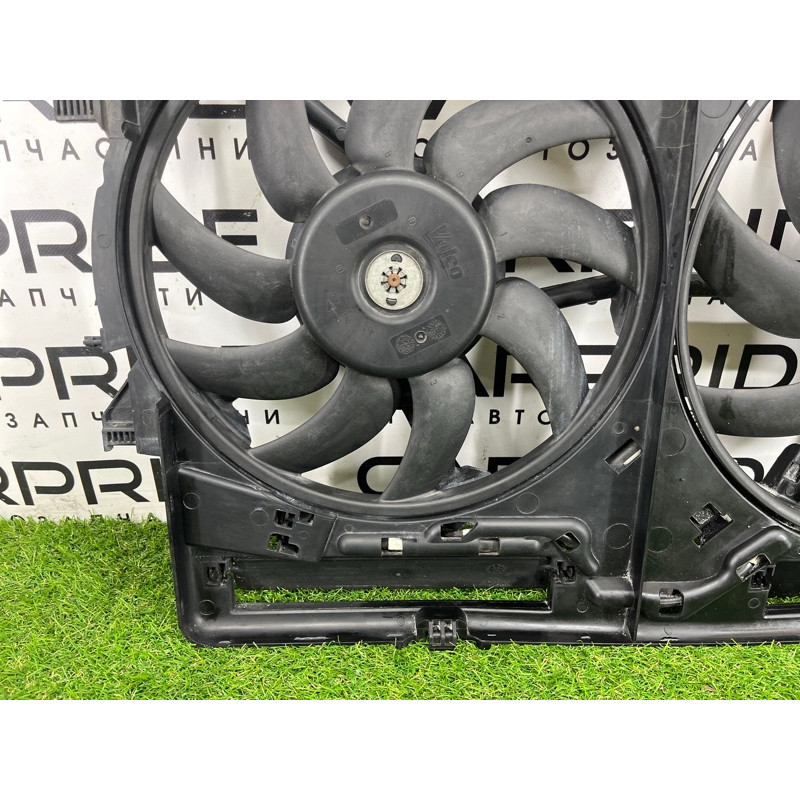 Вентилятор охлаждения радиатора (система охлаждения) AUDI Q5 8R 2012 3.2 CALB 8K0121207A