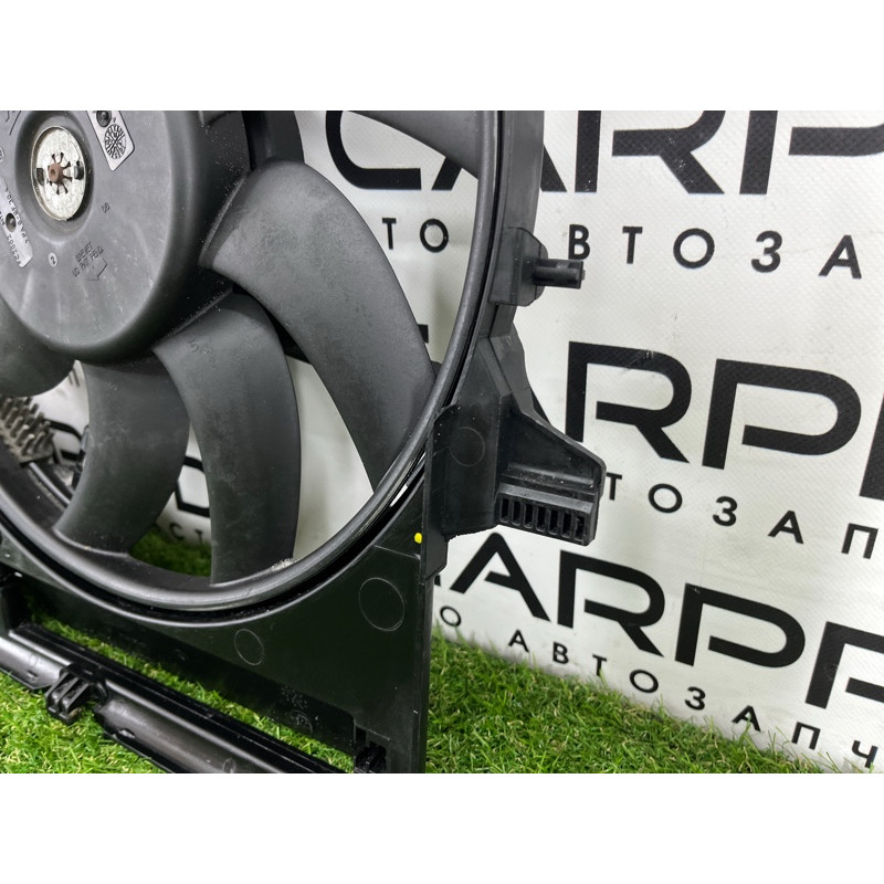 Вентилятор охлаждения радиатора (система охлаждения) AUDI Q5 8R 2012 3.2 CALB 8K0121207A